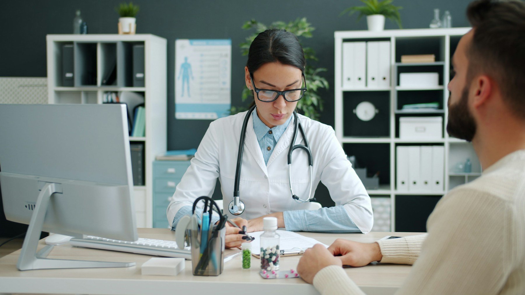 WellCare: Gesundheit beginnt mit Zuhören.